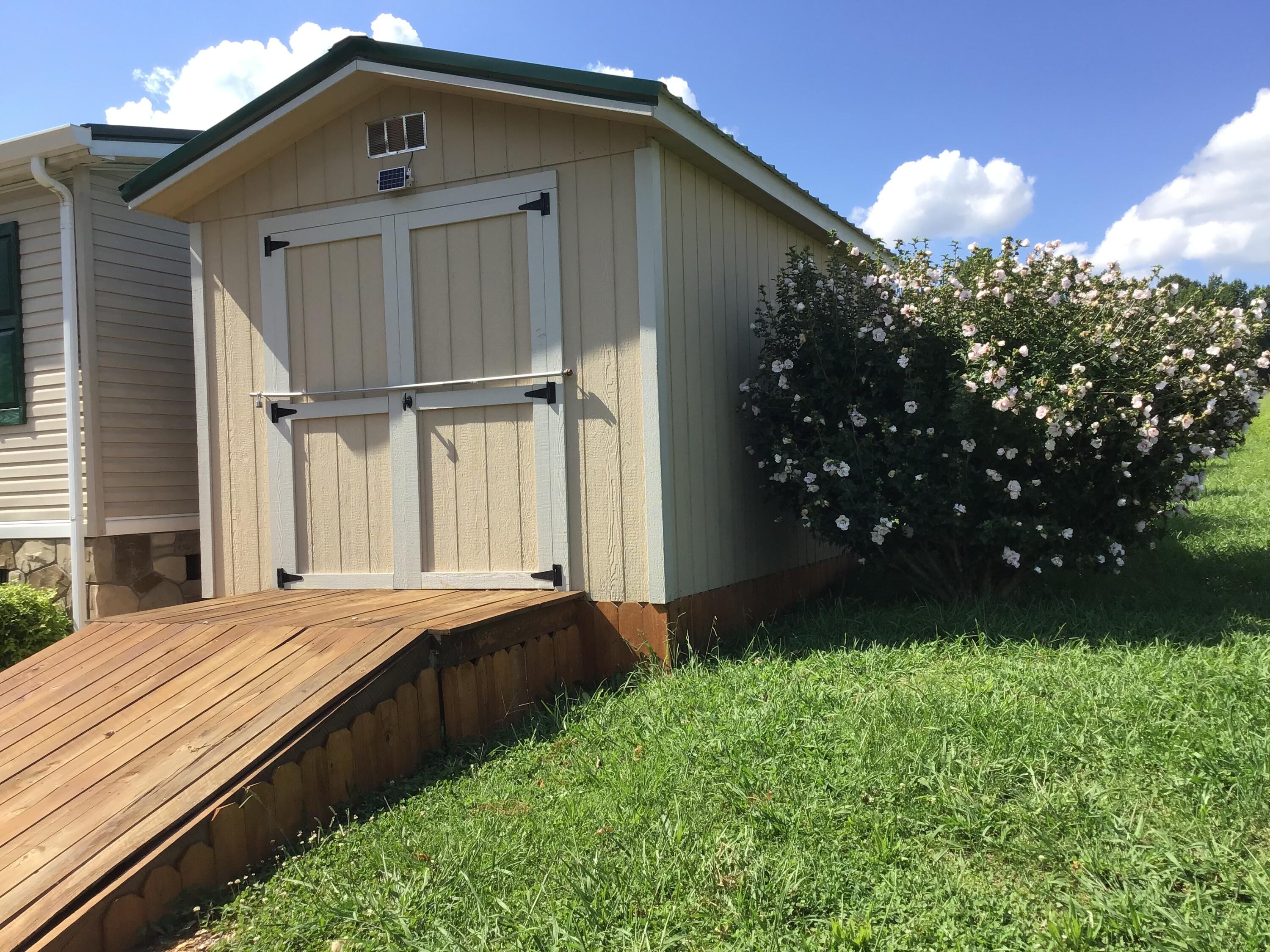 190 Dinwiddie Road Chuckey, TN 37641 - Photo 9 of 52 0732C588-6636-4B7F-B42D-EA122B62DAFD