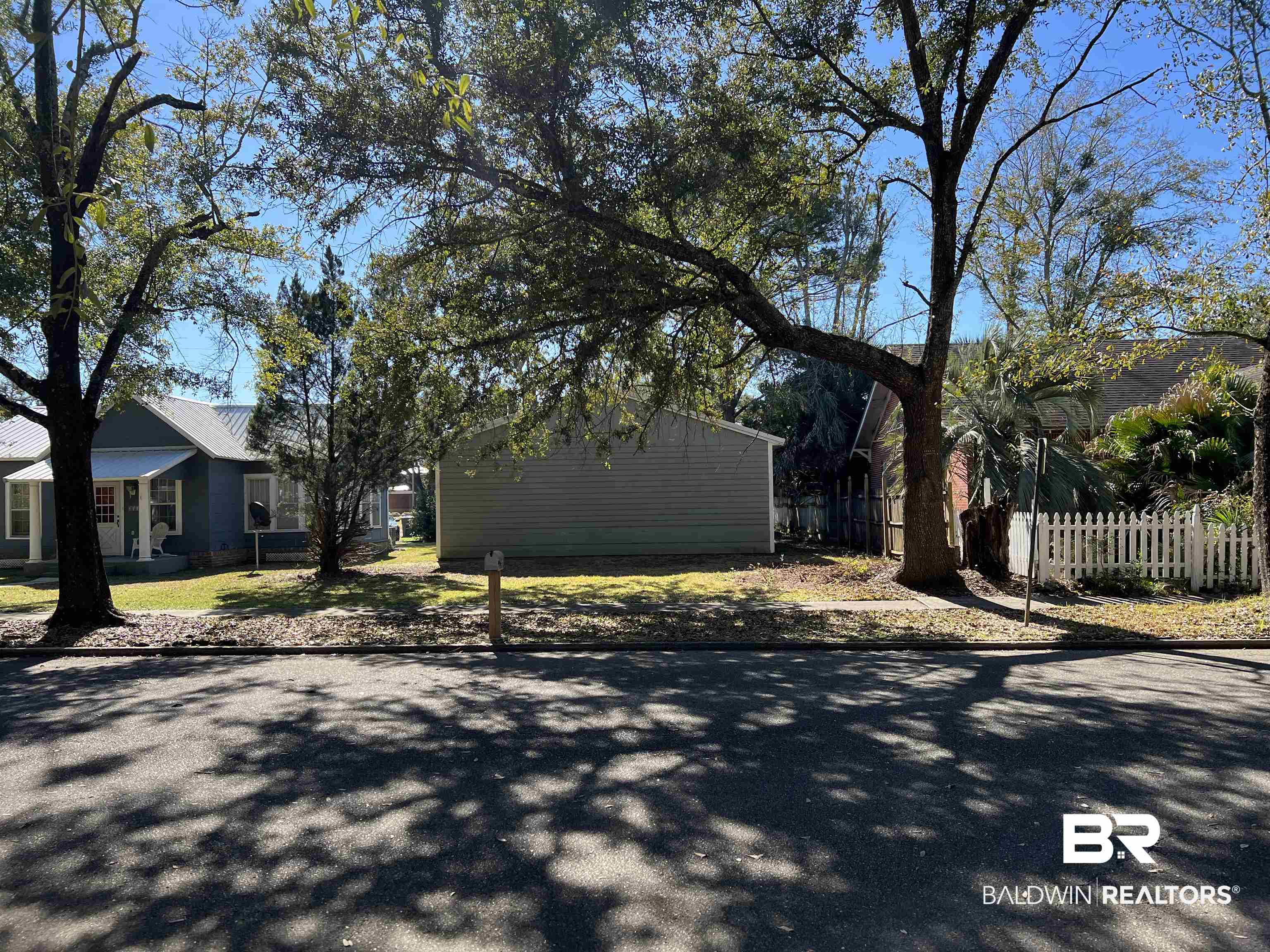 213 West Rose Avenue Foley, AL 36535 - Photo 2 of 15 Rear of garage