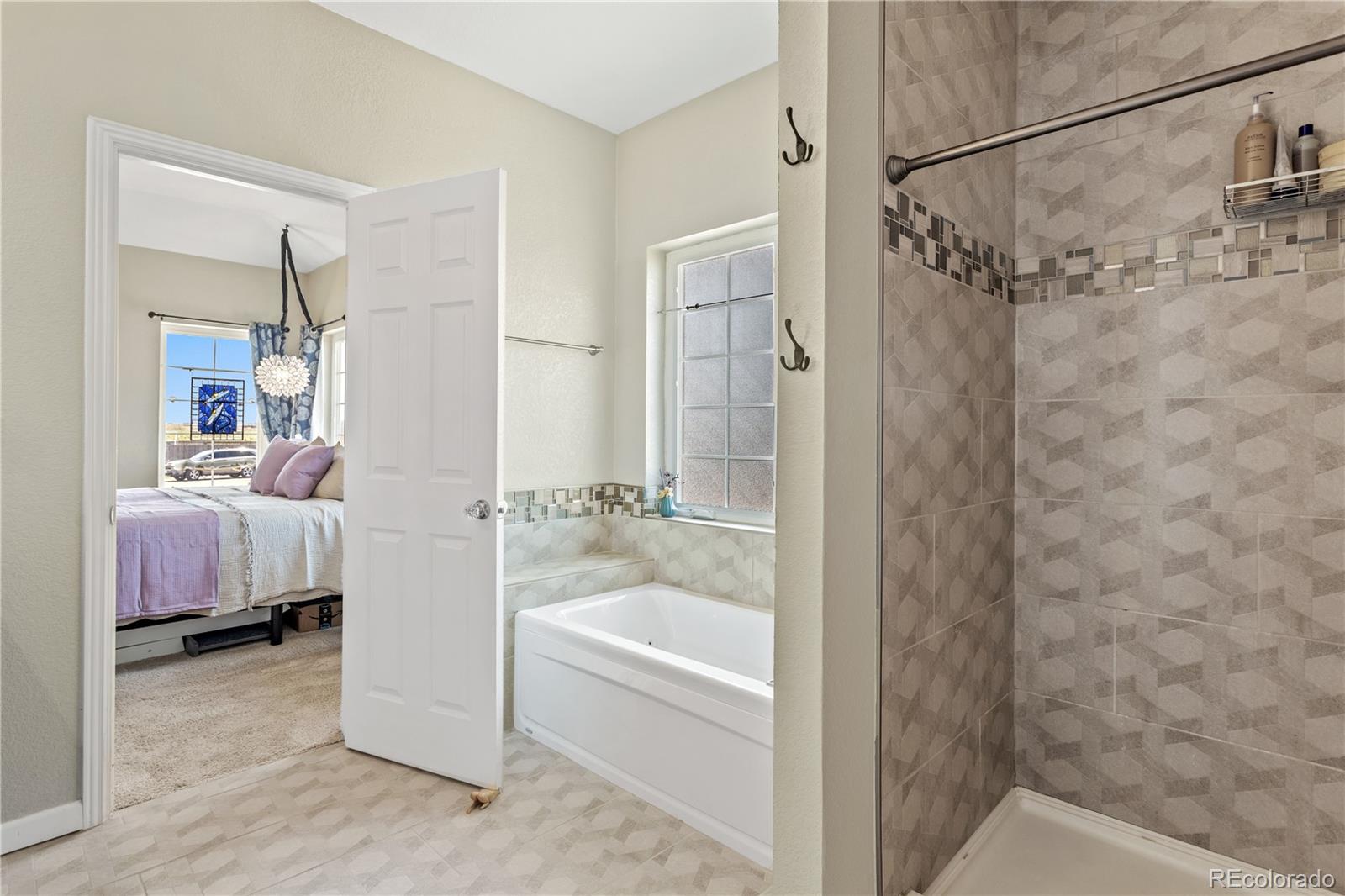 1005 View Ridge Road Bennett, CO 80102 - Photo 16 of 37