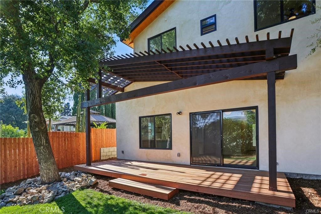 6950 Beckett Street Tujunga, CA 91042 - Photo 13 of 37