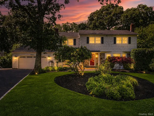 $999,999 | 14 Sandpiper Court, Smithtown, NY 11787