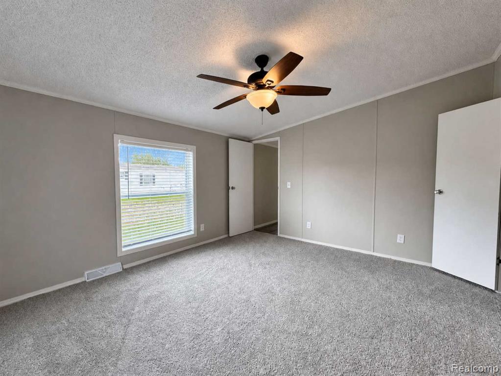 2183 Water Ridge Drive Newport, MI 48166 - Photo 15 of 24