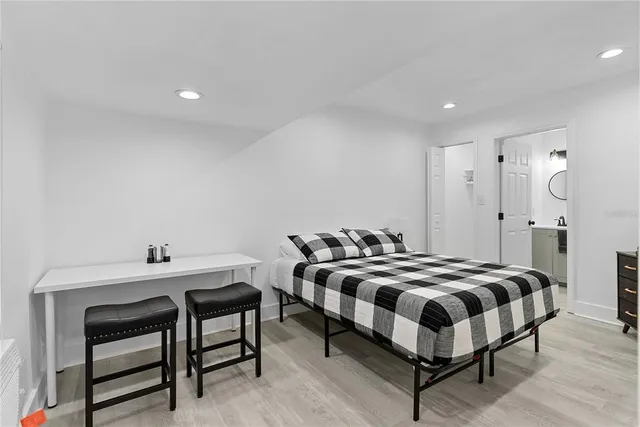 $2,000 | 412 Harwood Street, Unit 2, Orlando, FL 32803