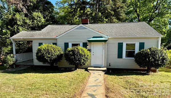 $1,800 | 2565 Brentwood Place, Charlotte, NC 28208