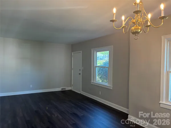 $1,800 | 2565 Brentwood Place, Charlotte, NC 28208