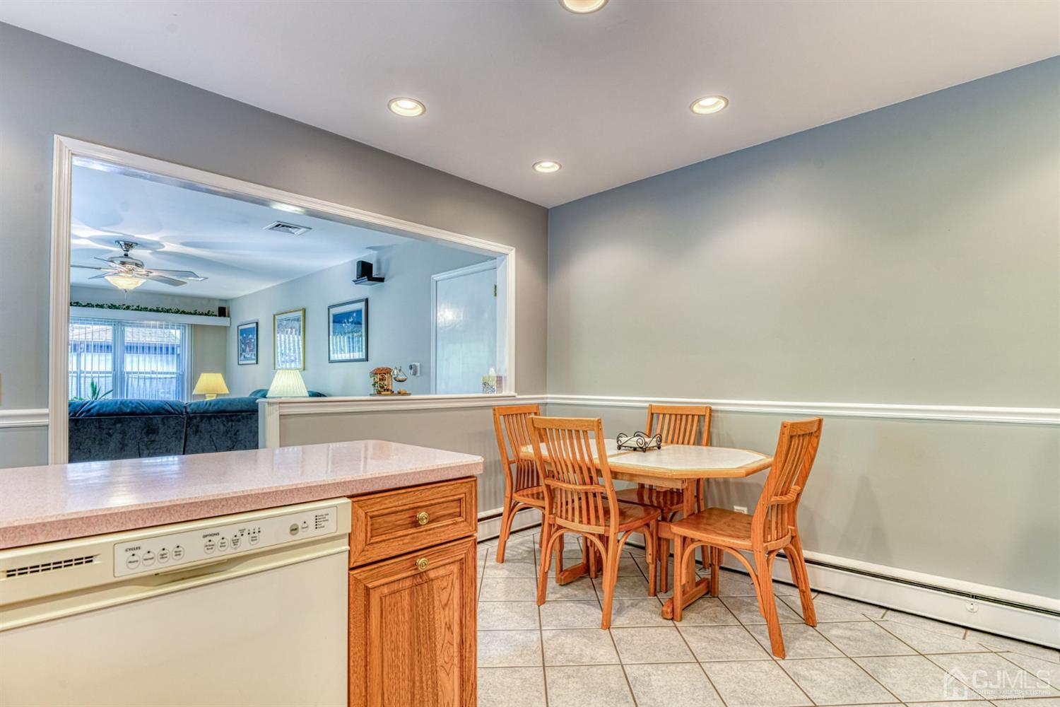 315 Franklin Road North Brunswick, NJ 08902 - Photo 13 of 34 Gallery Image 13