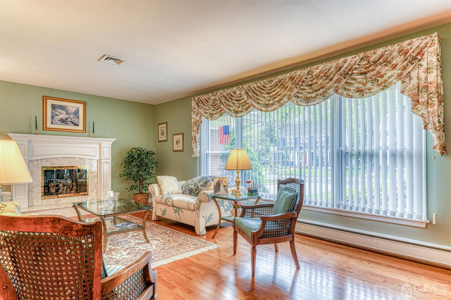 315 Franklin Road North Brunswick, NJ 08902 - Photo 6 of 34 Gallery Image 6