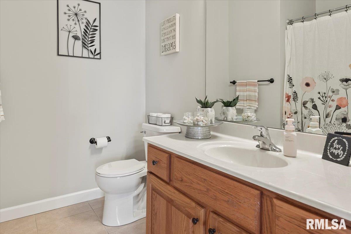 3303 Mackinaw Lane Springfield, IL 62711 - Photo 15 of 39