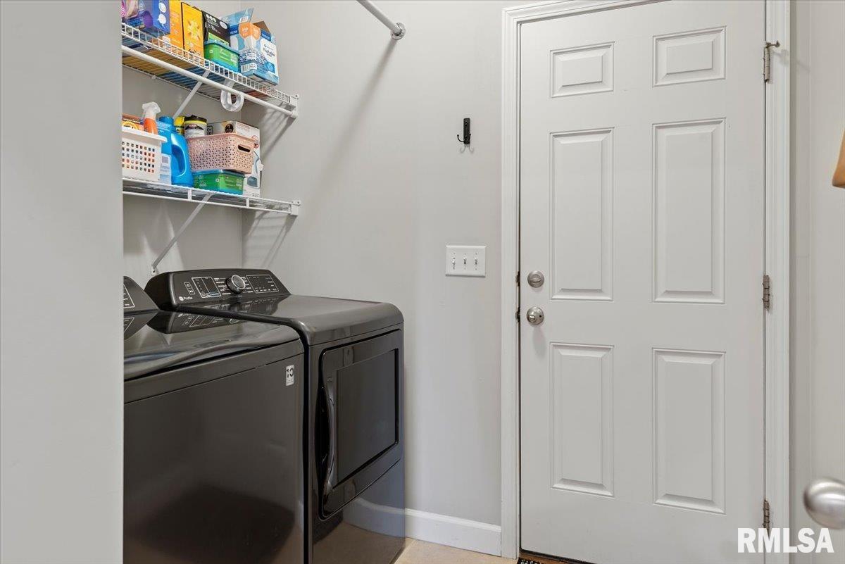 3303 Mackinaw Lane Springfield, IL 62711 - Photo 24 of 39