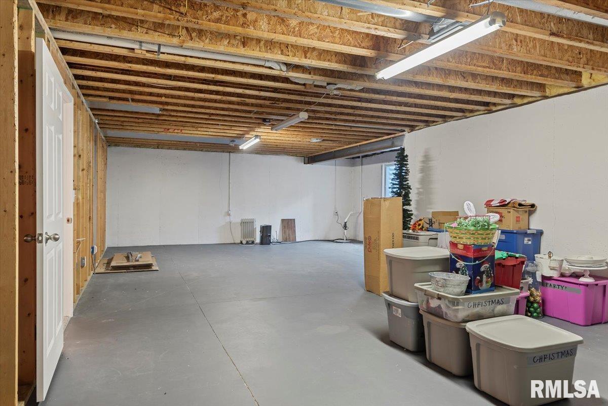 3303 Mackinaw Lane Springfield, IL 62711 - Photo 29 of 39