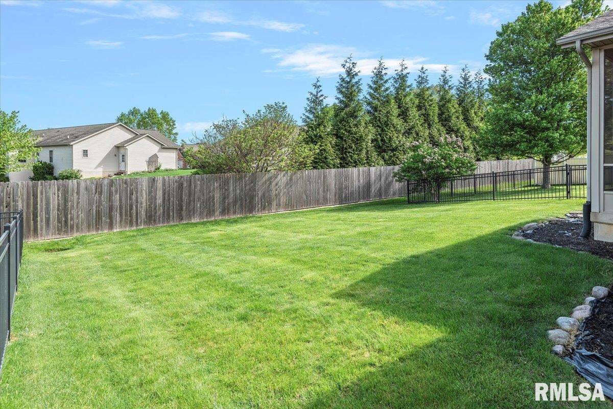 3303 Mackinaw Lane Springfield, IL 62711 - Photo 36 of 39