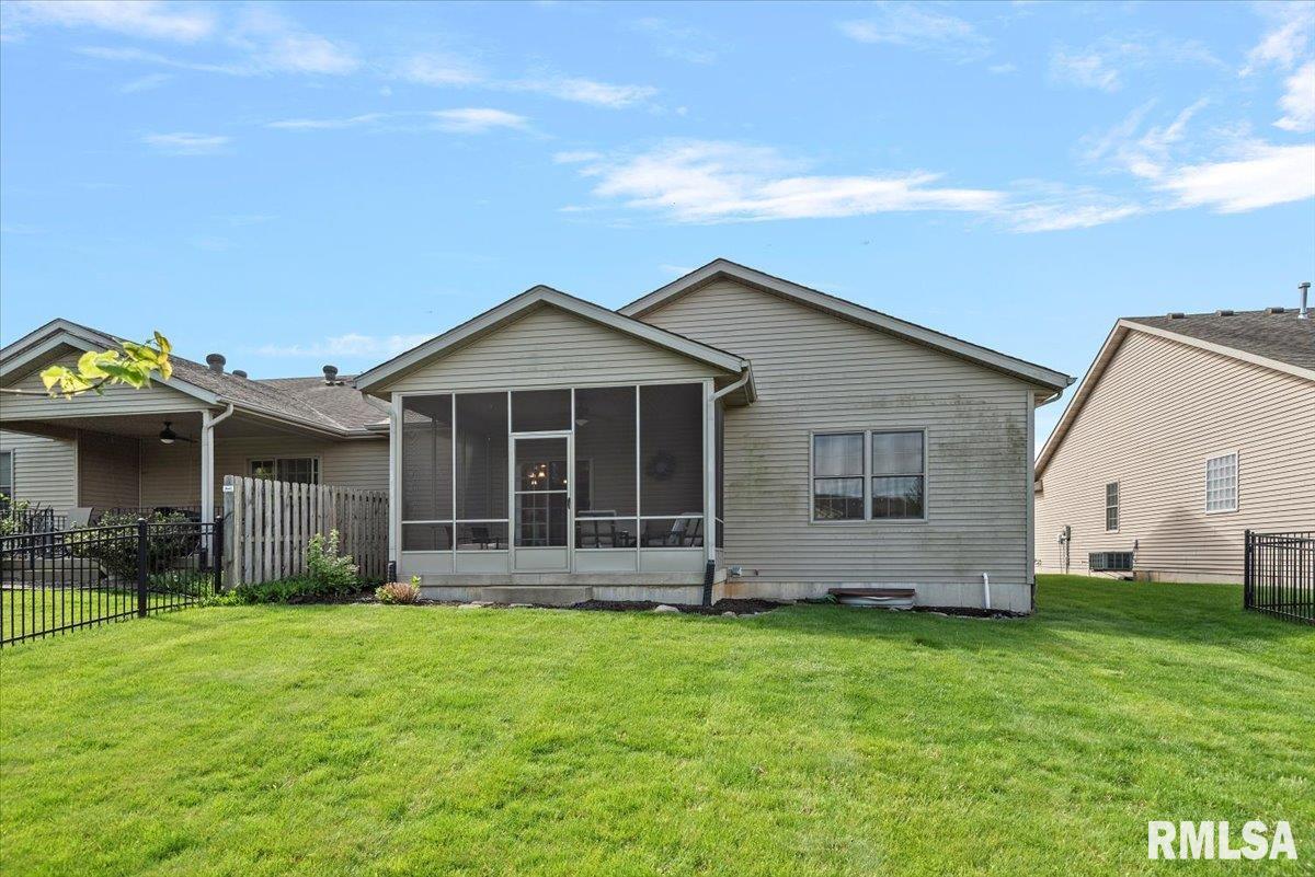 3303 Mackinaw Lane Springfield, IL 62711 - Photo 38 of 39