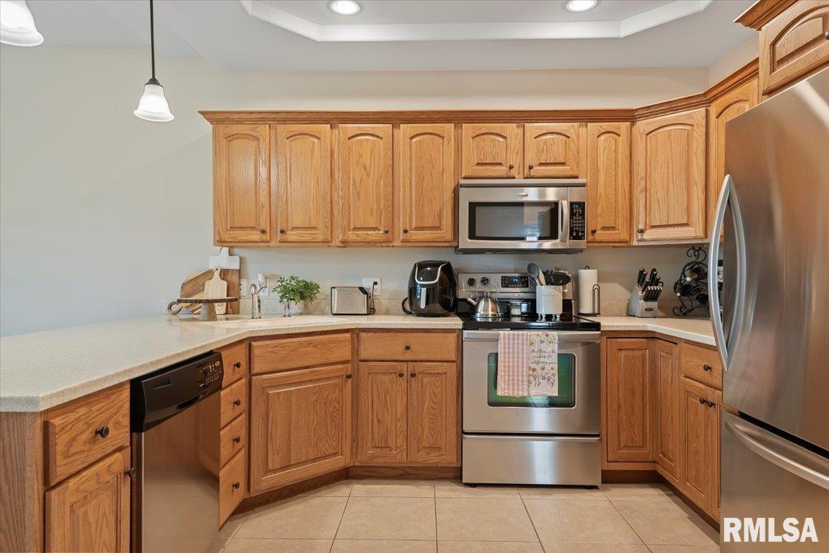 3303 Mackinaw Lane Springfield, IL 62711 - Photo 9 of 39