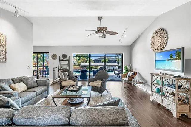 $2,800 | 1502 Southeast 29th Street, Cape Coral, FL 33904