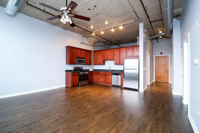$309,000 | 3963 West Belmont Avenue, Unit 202, Chicago, IL 60618