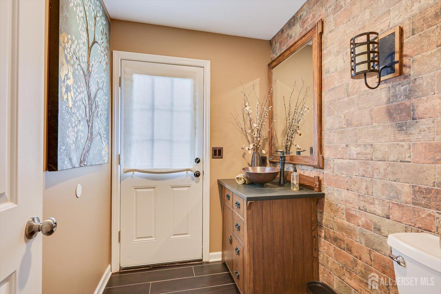 163 Dutch Road East Brunswick, NJ 08816 - Photo 17 of 47