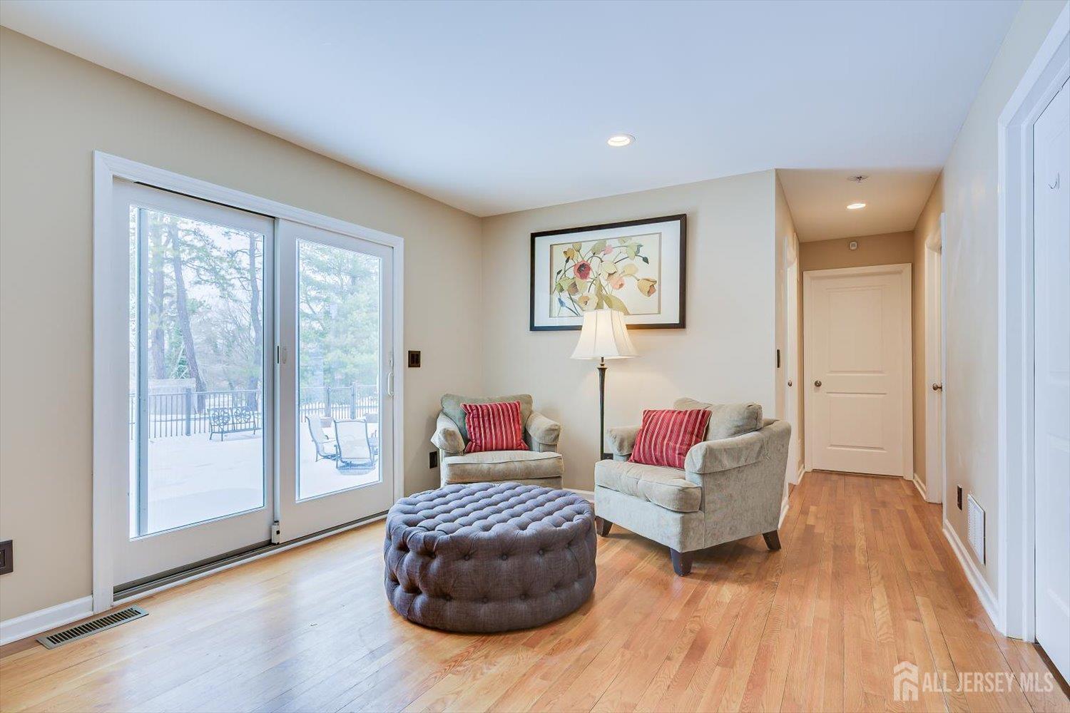 163 Dutch Road East Brunswick, NJ 08816 - Photo 18 of 47