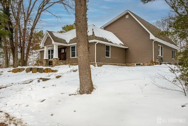 $885,000 | 163 Dutch Road, East Brunswick, NJ 08816