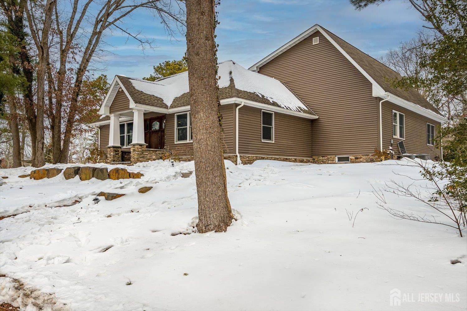 163 Dutch Road East Brunswick, NJ 08816 - Photo 2 of 47