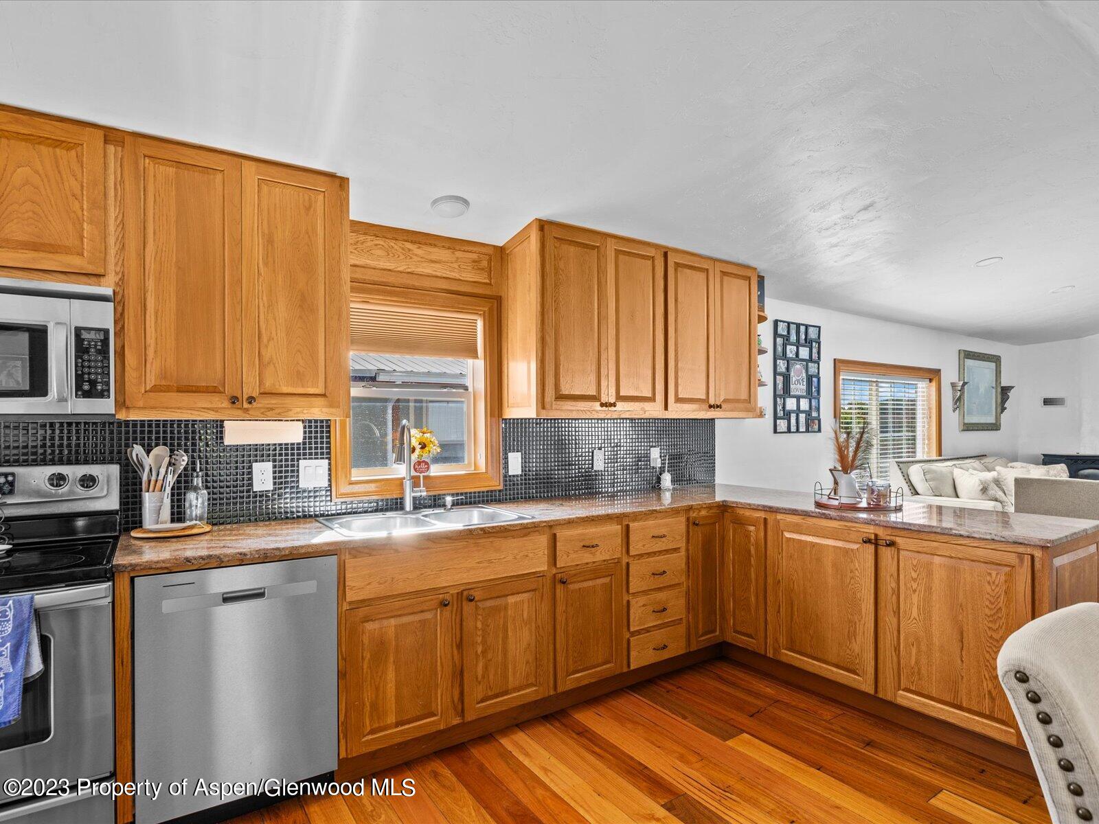 200 West 20th Street, Unit B26 Rifle, CO 81650 - Photo 11 of 24 Kitchen