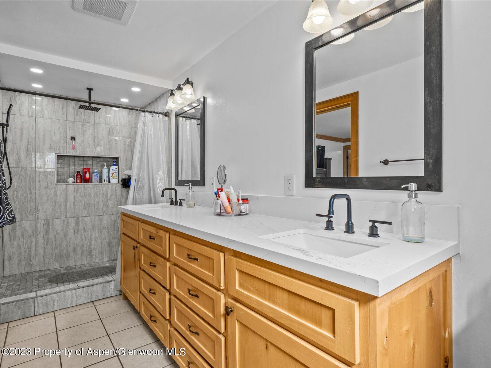 200 West 20th Street, Unit B26 Rifle, CO 81650 - Photo 16 of 24 Primary Bathroom