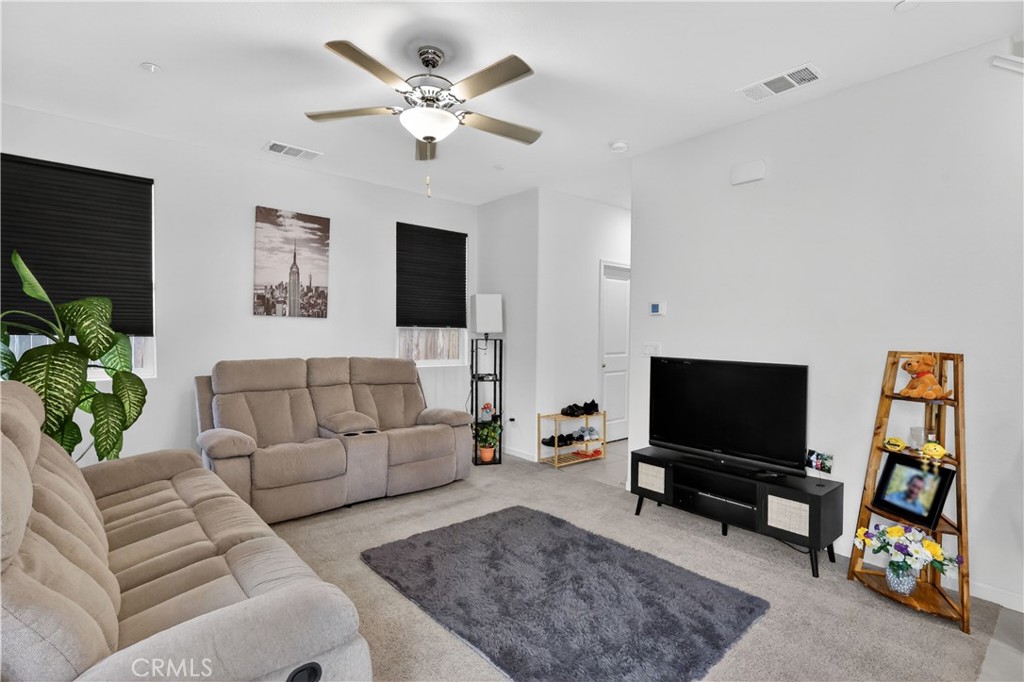 248 Shafer Avenue Merced, CA 95348 - Photo 9 of 35