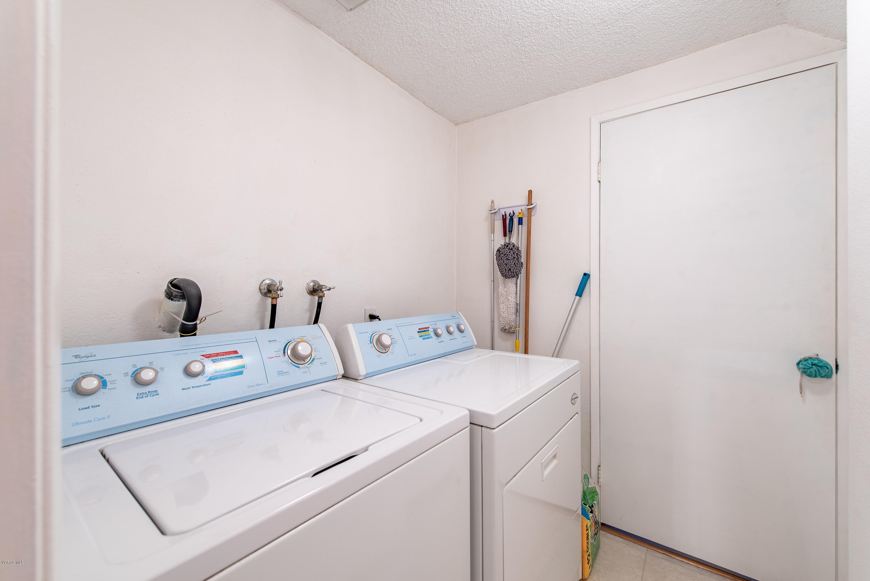 6479 Penn Street, Unit C Moorpark, CA 93021 - Photo 8 of 19 6479 Penn St Moorpark-12 Laundry Room