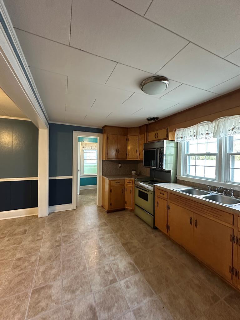 122 Roseland Road Galax, VA 24333 - Photo 32 of 57 Gallery Image 32