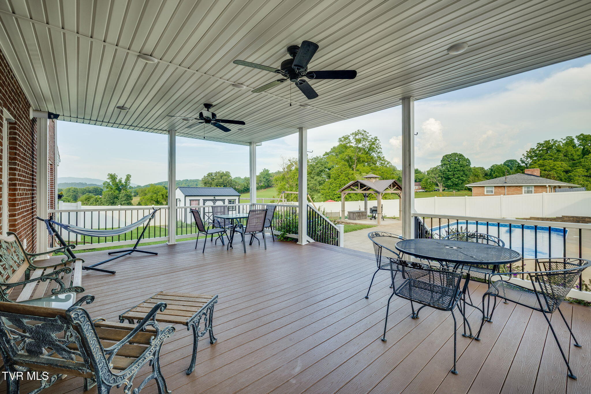 146 Hopson Road Johnson City, TN 37601 - Photo 53 of 78 049