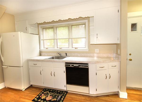 24 Avalon Road Boston, MA 02132 - Photo 7 of 25 Gallery Image 7