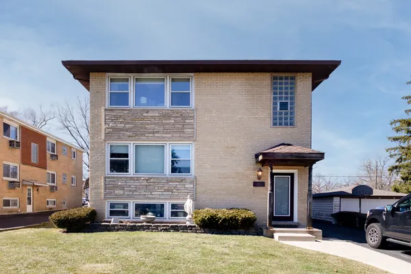 $699,000 | 314 North Cedar Avenue, Wood Dale, IL 60191