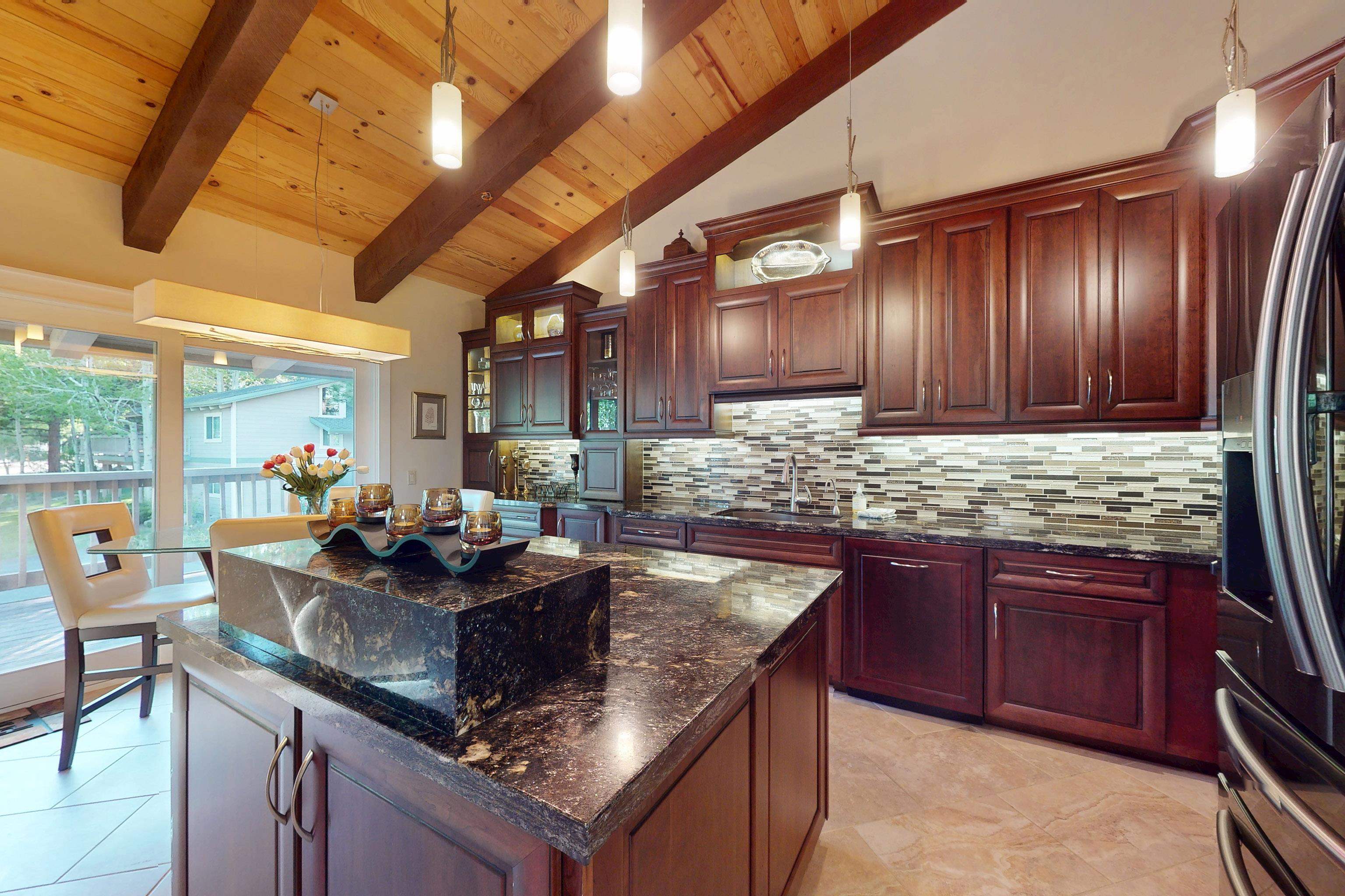 3170 Chateau Road, Unit 58 Mammoth Lakes, CA 93546 - Photo 3 of 40