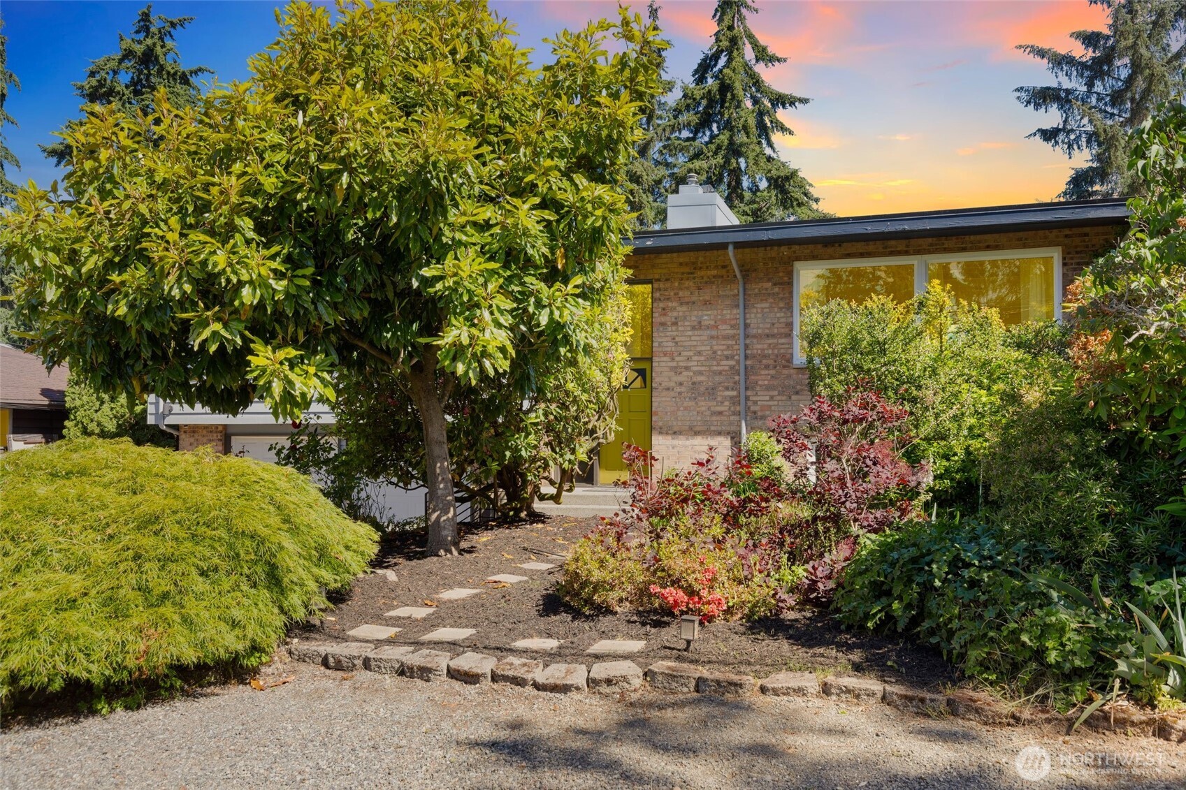 8707 Maple Lane Edmonds, WA 98026 - Photo 35 of 37