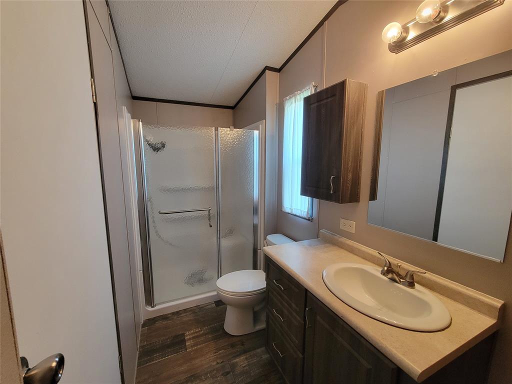 136 Spring Hill Court Bridgeport, TX 76426 - Photo 4 of 4