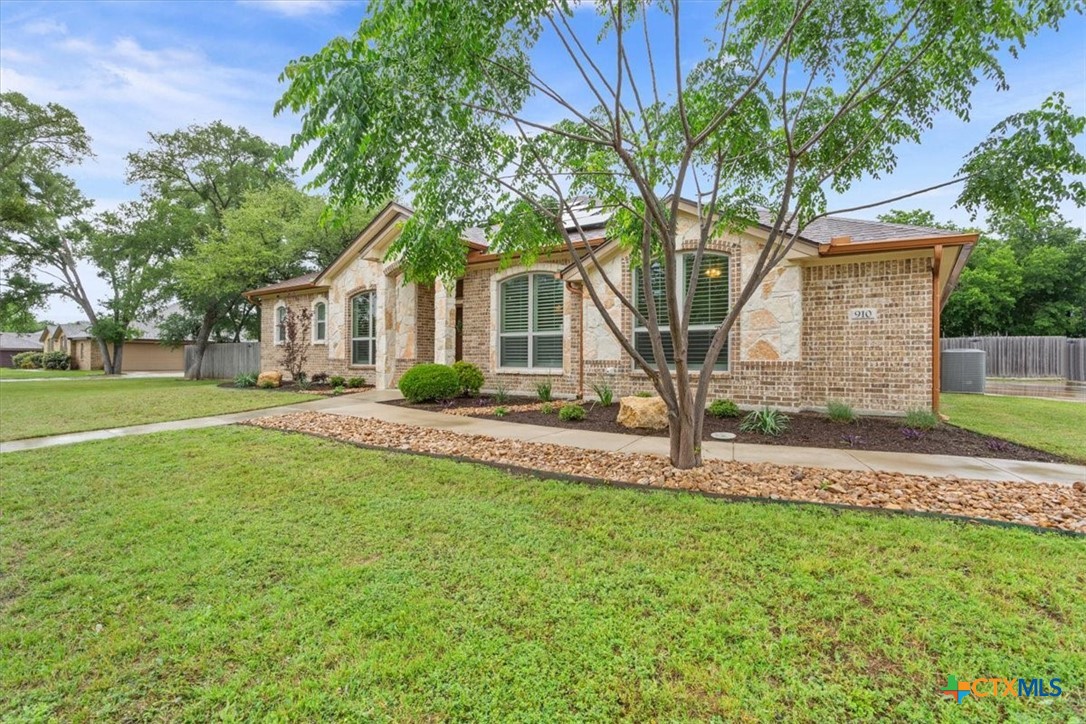 910 Ridgeoak Drive Belton, TX 76513 - Photo 3 of 41