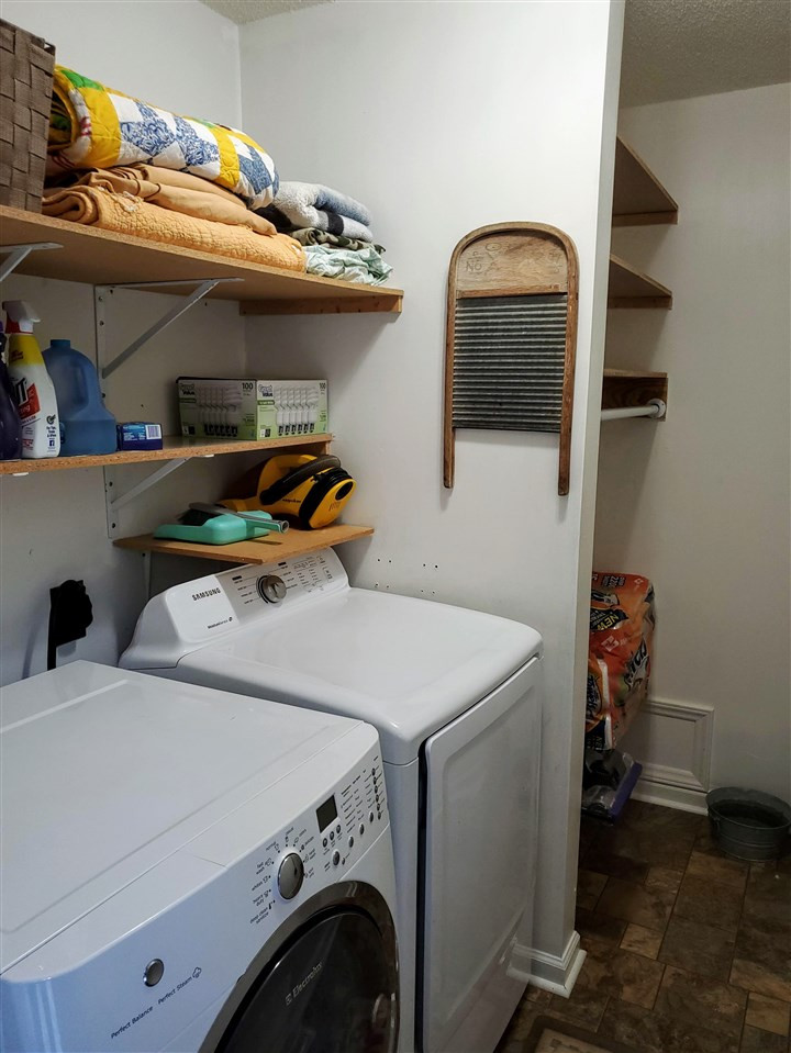 7924 Ligon Mill Road Wake Forest, NC 27587 - Photo 12 of 29 Laundry room