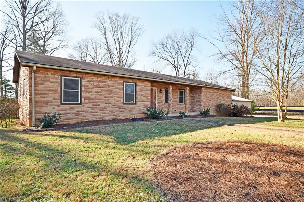 259 Snead Road Winston-Salem, NC 27103 - Photo 2 of 30 Gallery Image 2