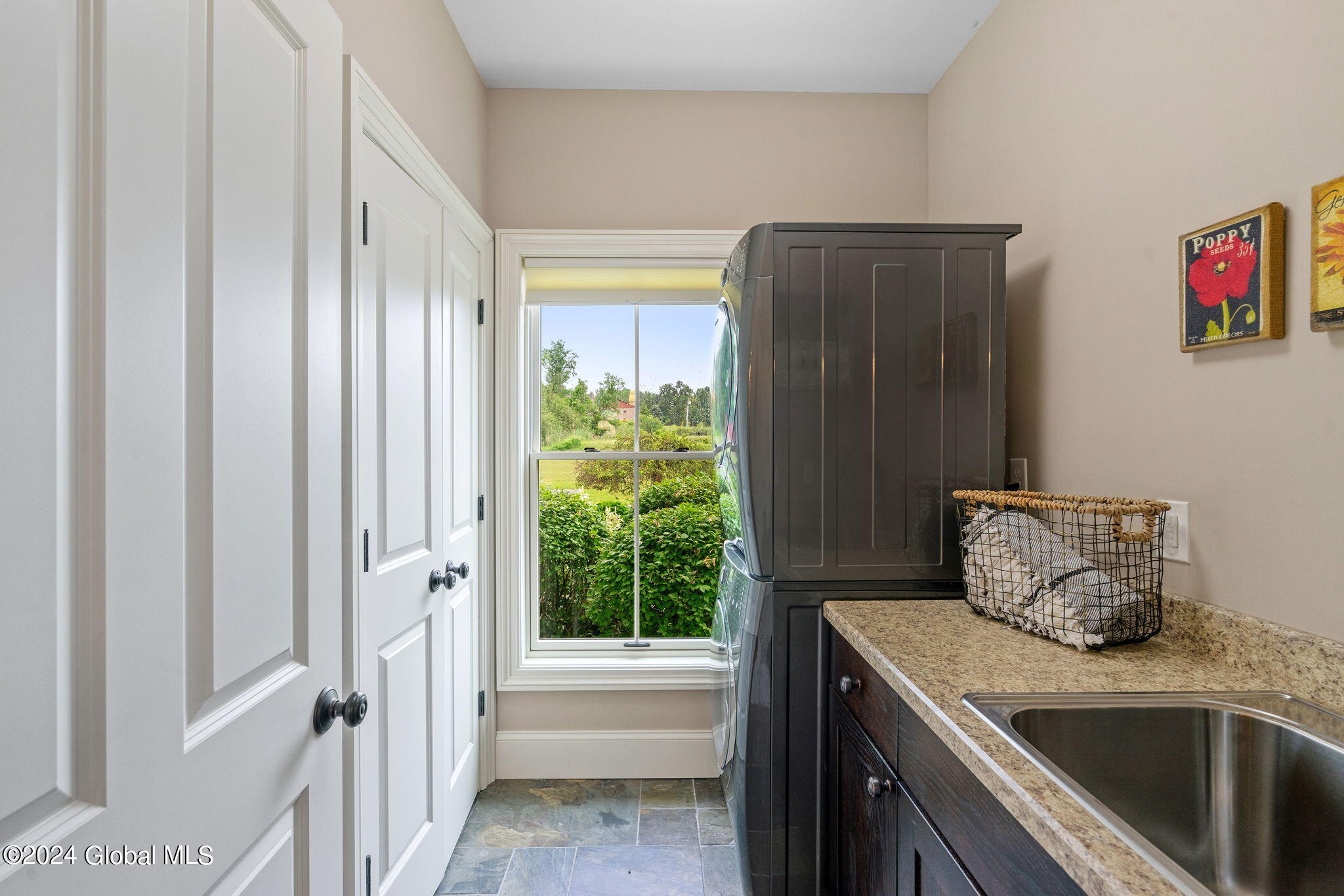 87 Button Road Halfmoon, NY 12188 - Photo 13 of 57 9-web-or-mls-87-button-rd