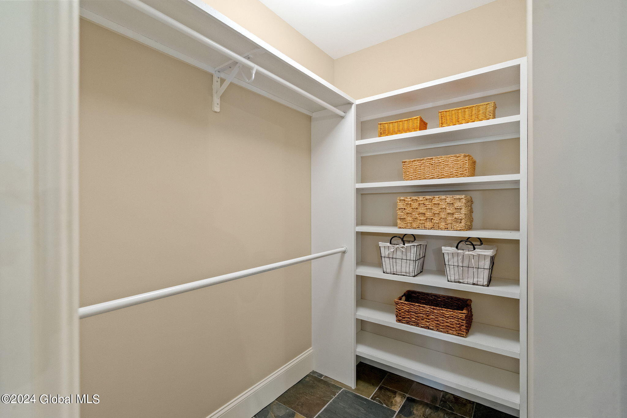 87 Button Road Halfmoon, NY 12188 - Photo 14 of 57 10-web-or-mls-87-button-rd