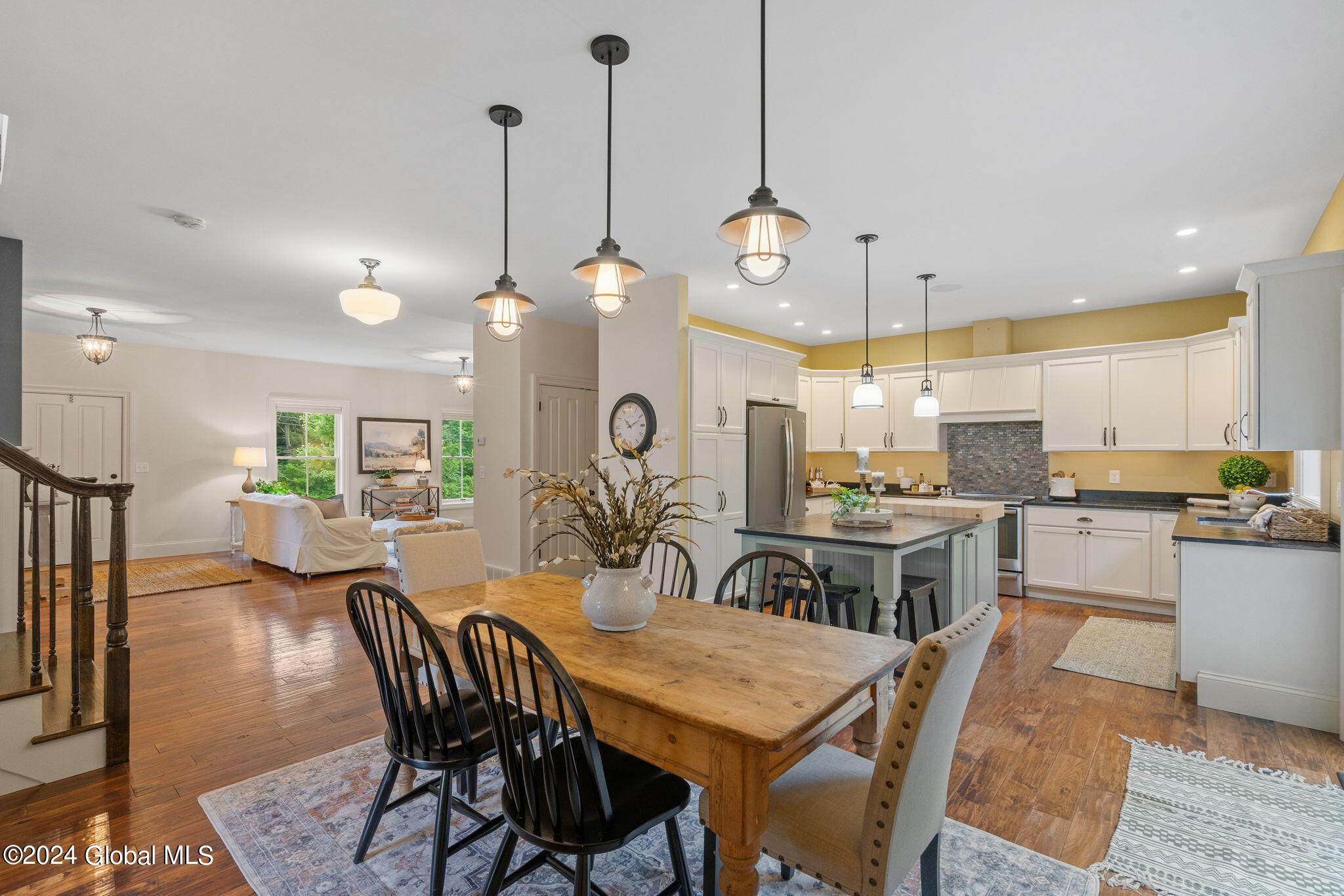 87 Button Road Halfmoon, NY 12188 - Photo 2 of 57 11-web-or-mls-87-button-rd