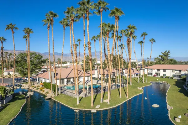 $2,100 | 43376 Cook Street, Unit 52, Palm Desert, CA 92211