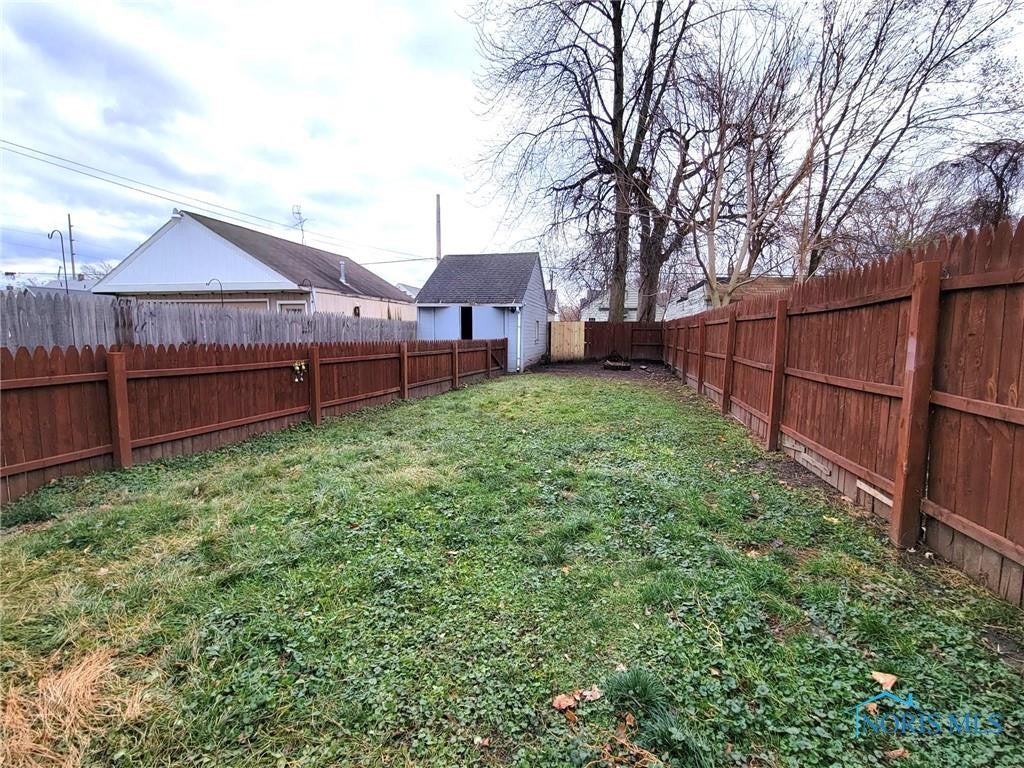 1727 Loxley Road Toledo, OH 43613 - Photo 23 of 24 Gallery Image 23