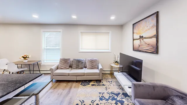 $2,800 | 591 Orchard Street, New Haven, CT 06511