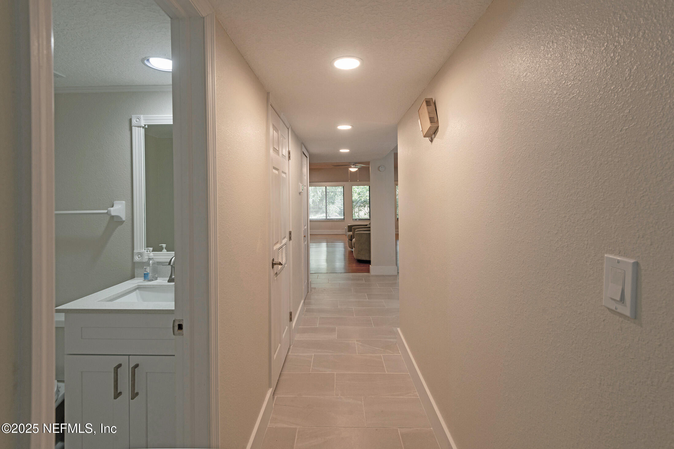 346 Raleigh Road, Unit 346 Jacksonville, FL 32225 - Photo 4 of 43 a view of a hallway