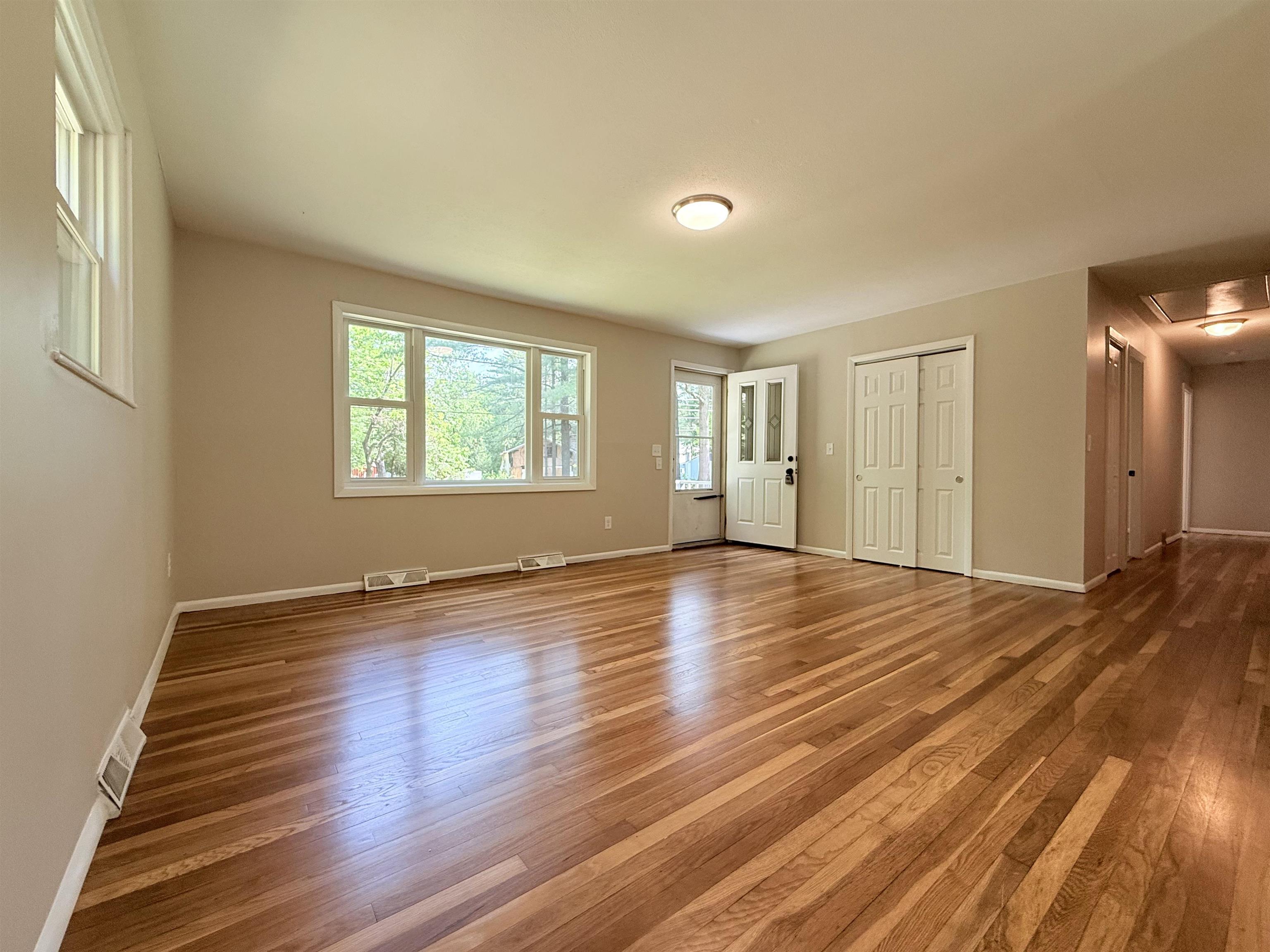 37 Bluff Street Salem, NH 03079 - Photo 13 of 46