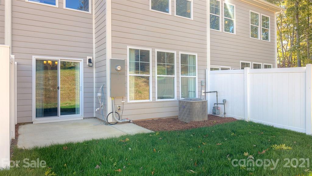 314 Bulrush Road Lake Wylie, SC 29710 - Photo 1 of 39 Gallery Image 1