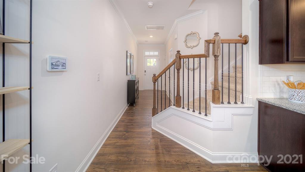 314 Bulrush Road Lake Wylie, SC 29710 - Photo 4 of 39 Gallery Image 4