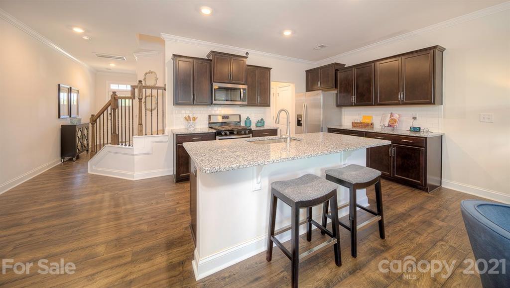 314 Bulrush Road Lake Wylie, SC 29710 - Photo 7 of 39 Gallery Image 7