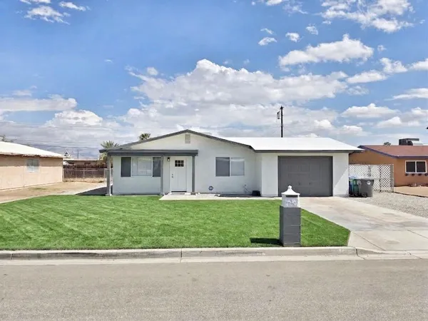 $425,000 | 43186 Nairobi Drive, Indio, CA 92201