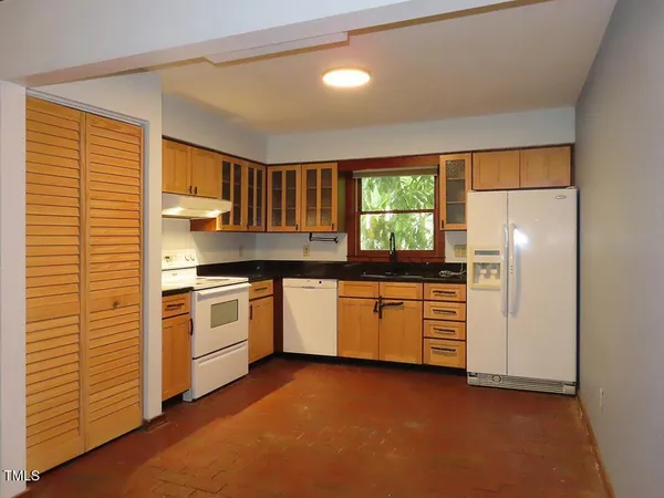 $1,895 | 107 South Peak Drive, Carrboro, NC 27510
